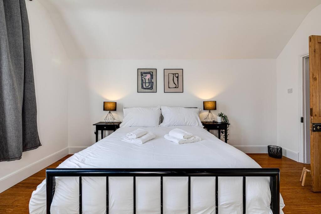 Luxury 2 Bed Apartment In The Heart Of Τσέστερ Εξωτερικό φωτογραφία
